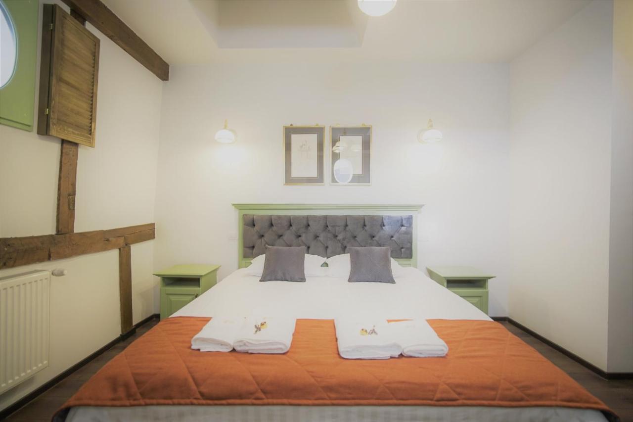 La Curtea Domneasca Hotel Karácsonkő Kültér fotó
